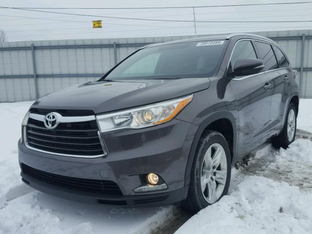 5TDYKRFH5FS045696 - 2015 TOYOTA HIGHLANDER GRAY photo 2