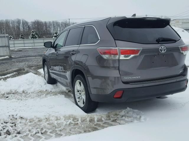 5TDYKRFH5FS045696 - 2015 TOYOTA HIGHLANDER GRAY photo 3