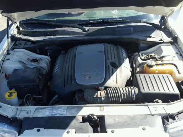 2C3LK63H78H284279 - 2008 CHRYSLER 300C WHITE photo 7