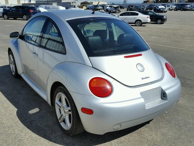 3VWCD31C65M412839 - 2005 VOLKSWAGEN NEW BEETLE SILVER photo 3