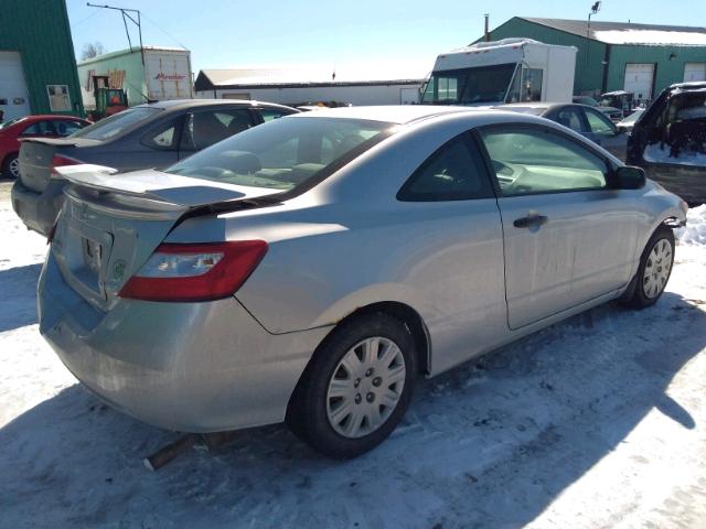 2HGFG11258H005909 - 2008 HONDA CIVIC DX SILVER photo 4