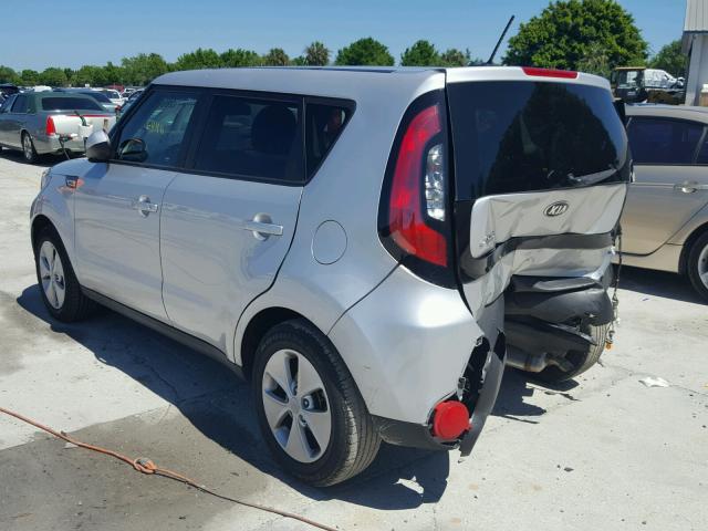 KNDJN2A25G7838396 - 2016 KIA SOUL SILVER photo 3