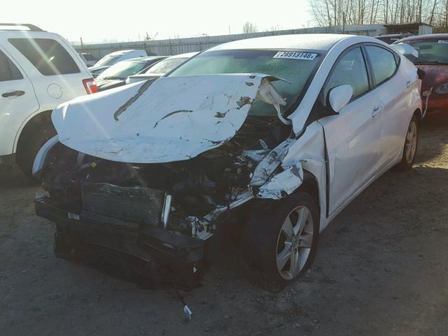 5NPDH4AE7CH071134 - 2012 HYUNDAI ELANTRA GL WHITE photo 2