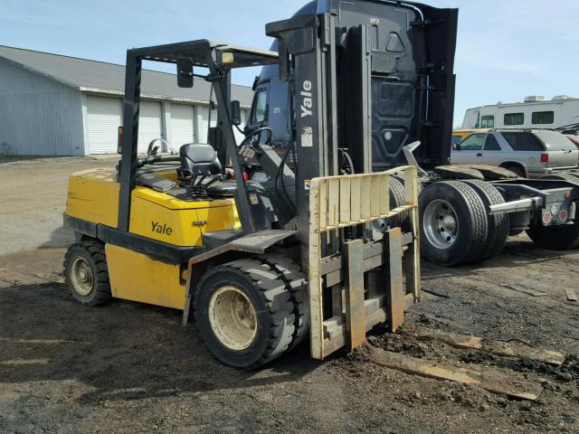 C813D02381X - 2000 YALE FORKLIFT YELLOW photo 1