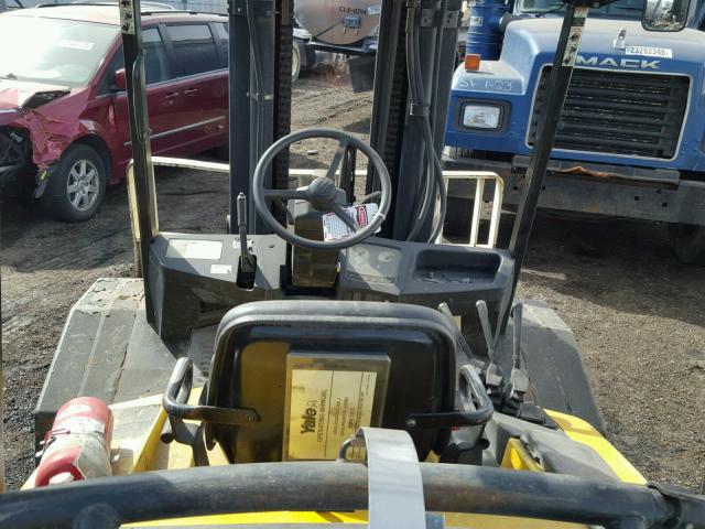 C813D02381X - 2000 YALE FORKLIFT YELLOW photo 9