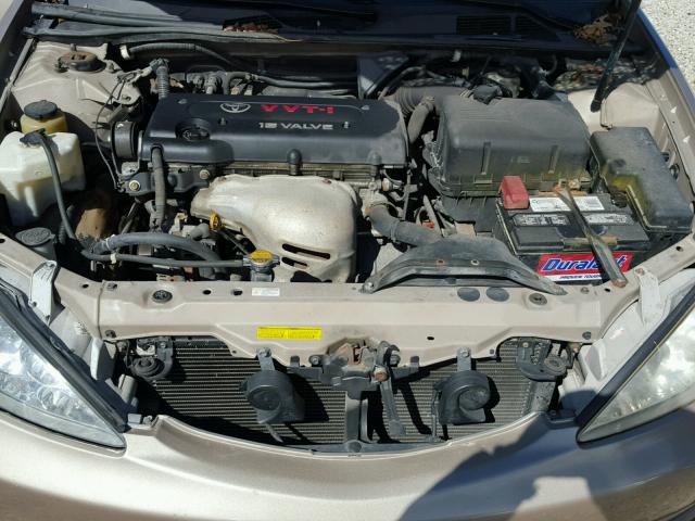 4T1BE32K04U907349 - 2004 TOYOTA CAMRY LE TAN photo 7