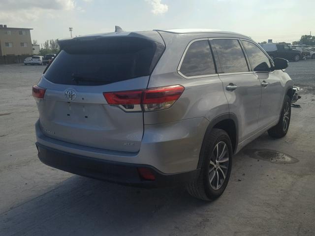 5TDKZRFH7HS514744 - 2017 TOYOTA HIGHLANDER GRAY photo 4