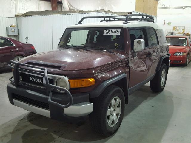 JTEBU11FX8K021777 - 2008 TOYOTA FJ CRUISER MAROON photo 2