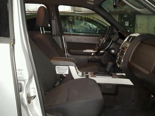 1FMCU03G89KC19599 - 2009 FORD ESCAPE XLT SILVER photo 5