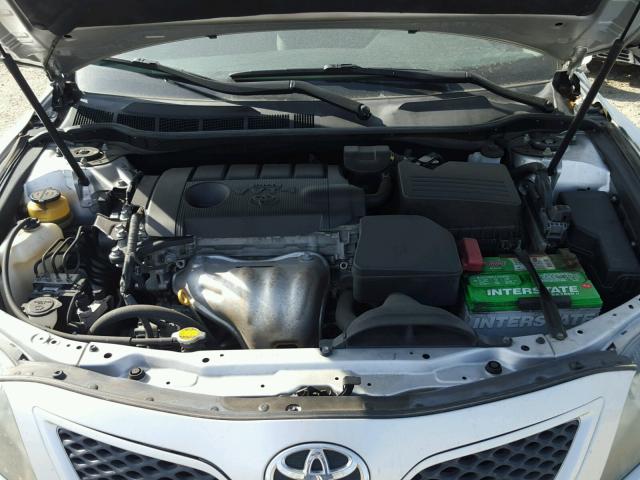 4T1BF3EK3BU681278 - 2011 TOYOTA CAMRY BASE SILVER photo 7