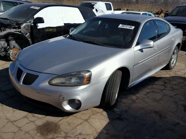 2G2WP552881146633 - 2008 PONTIAC GRAND PRIX SILVER photo 2