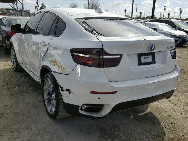 5UXFG8C57BLZ97011 - 2011 BMW X6 XDRIVE5 WHITE photo 3