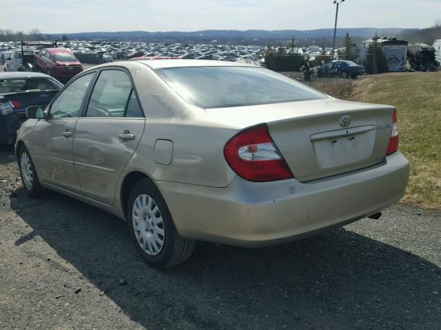 4T1BE32K42U614048 - 2002 TOYOTA CAMRY LE BEIGE photo 3