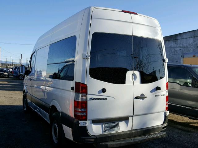 WD3PE7CC4C5646237 - 2012 MERCEDES-BENZ SPRINTER 2 WHITE photo 3