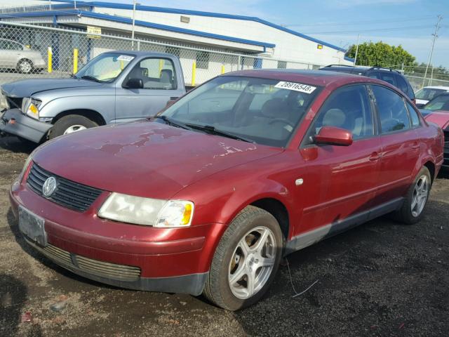 WVWAC63B91P028089 - 2001 VOLKSWAGEN PASSAT GLS RED photo 2