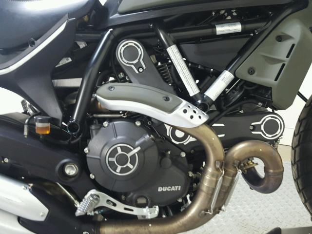 ML015ANM4HT011293 - 2017 DUCATI SCRAMBLER 黑色 照片 12