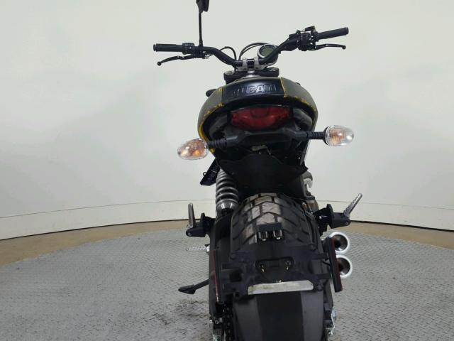 ML015ANM4HT011293 - 2017 DUCATI SCRAMBLER 黑色 照片 13