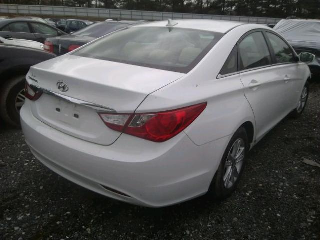 5NPEB4ACXCH474691 - 2012 HYUNDAI SONATA GLS WHITE photo 4