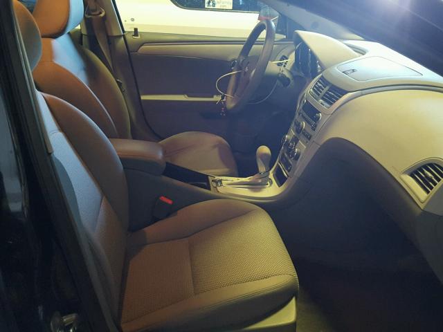 1G1ZB5EB1A4138853 - 2010 CHEVROLET MALIBU LS ლურჯი ფოტო 5