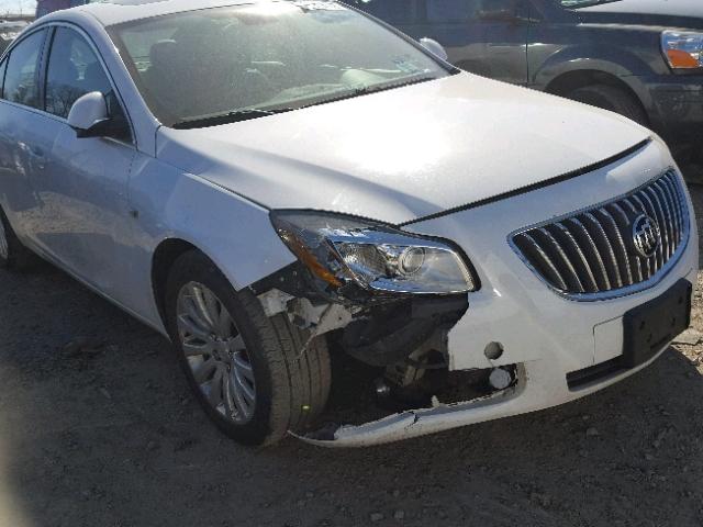 W04GY5GV2B1056700 - 2011 BUICK REGAL CXL WHITE photo 9