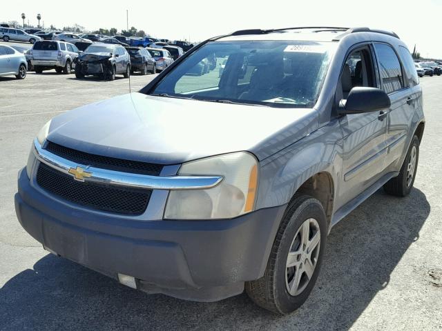 2CNDL13FX56204507 - 2005 CHEVROLET EQUINOX LS GRAY photo 2