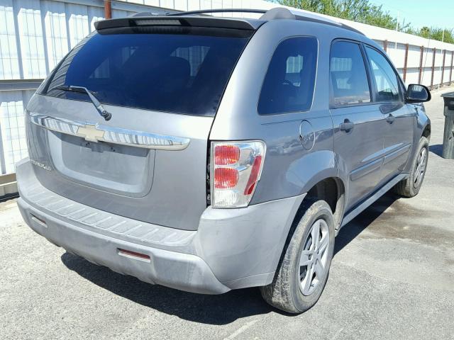 2CNDL13FX56204507 - 2005 CHEVROLET EQUINOX LS GRAY photo 4