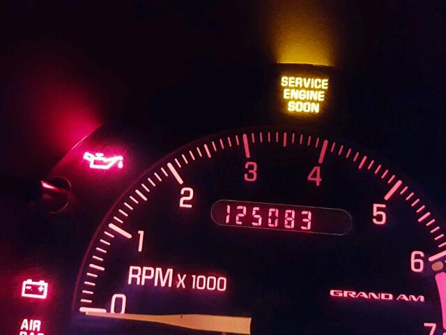 1G2NF52T71C143623 - 2001 PONTIAC GRAND AM S 银色 照片 8