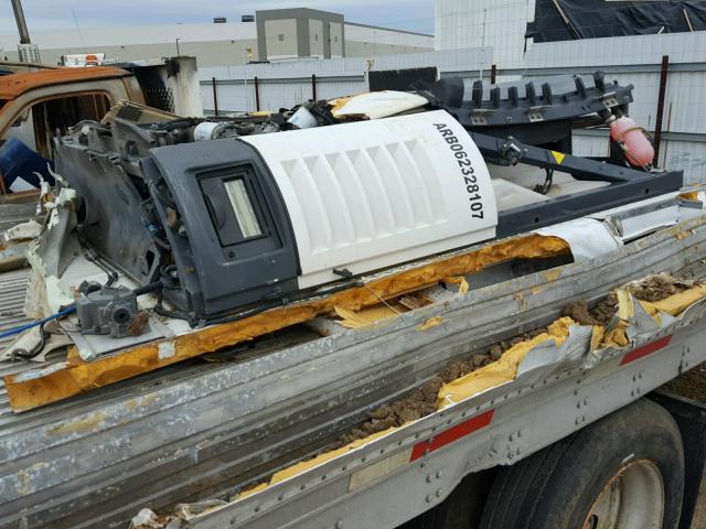 1UYVS25347U104686 - 2007 UTILITY TRAILER SILVER photo 10