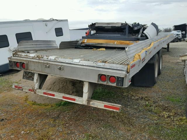1UYVS25347U104686 - 2007 UTILITY TRAILER SILVER photo 5