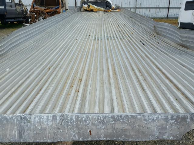 1UYVS25347U104686 - 2007 UTILITY TRAILER SILVER photo 8