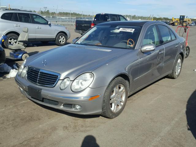 WDBUF87J86X181862 - 2006 MERCEDES-BENZ E 350 4MAT GRAY photo 2