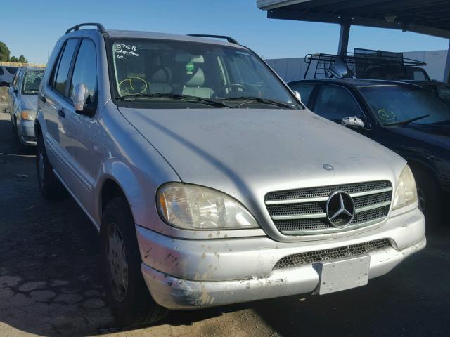 4JGAB54E51A247765 - 2001 MERCEDES-BENZ ML 320 SILVER photo 1