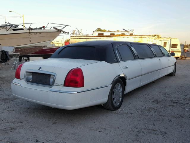 1L1FM81W73Y605491 - 2003 LINCOLN TOWN CAR E WHITE photo 4