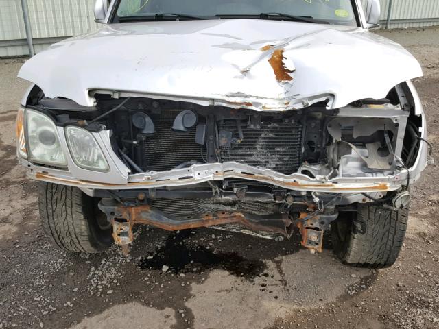 JTJHT00W074026905 - 2007 LEXUS LX 470 SILVER photo 9