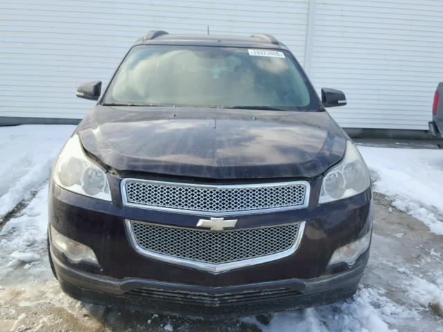 1GNER23D49S173387 - 2009 CHEVROLET TRAVERSE L MAROON photo 9