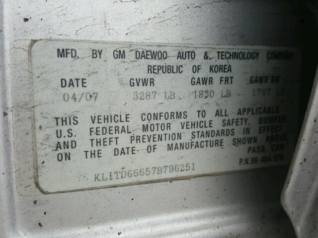 KL1TD66657B796251 - 2007 CHEVROLET AVEO BASE Արծաթագույն լուսանկար 10