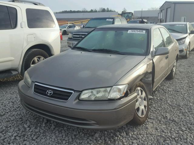 4T1BG22K11U067761 - 2001 TOYOTA CAMRY CE TAN photo 2