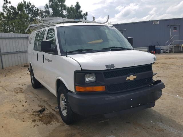 1GCWGFBA0B1127181 - 2011 CHEVROLET EXPRESS G2 WHITE photo 1