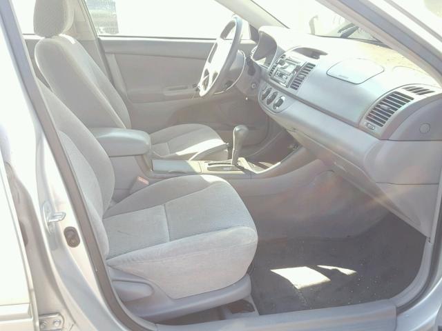 4T1BE32K02U088730 - 2002 TOYOTA CAMRY LE SILVER photo 5