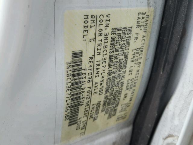 3N1BC13E77L456980 - 2007 NISSAN VERSA S WHITE photo 10