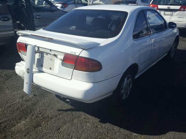 1N4AB42DXTC517689 - 1996 NISSAN 200SX BASE WHITE photo 4