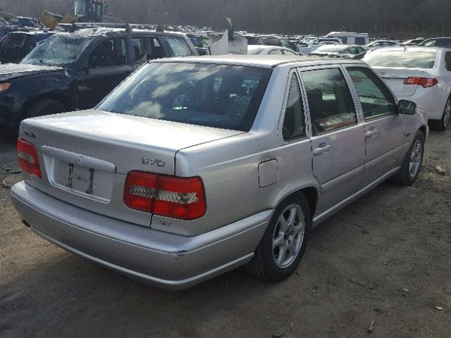 YV1LS5647W1413447 - 1998 VOLVO S70 GLT SILVER photo 4