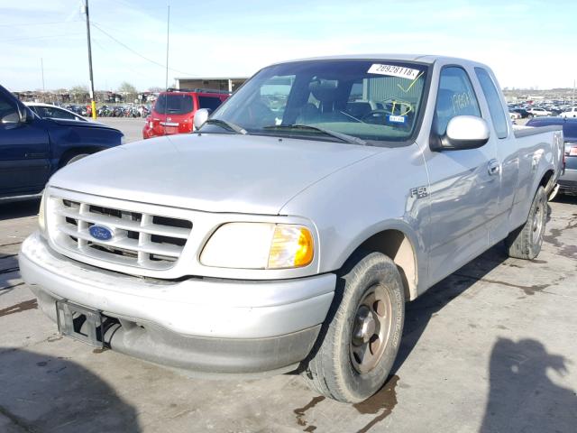 1FTRX17272NA59696 - 2002 FORD F150 SILVER photo 2