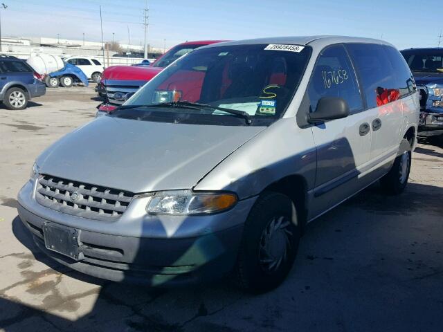 2C4GJ2533YR778465 - 2000 CHRYSLER VOYAGER SILVER photo 2