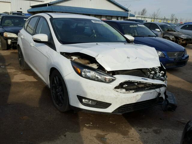 1FADP3K2XGL307705 - 2016 FORD FOCUS SE WHITE photo 1