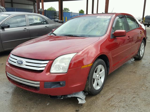 3FAHP07Z98R102112 - 2008 FORD FUSION SE RED photo 2