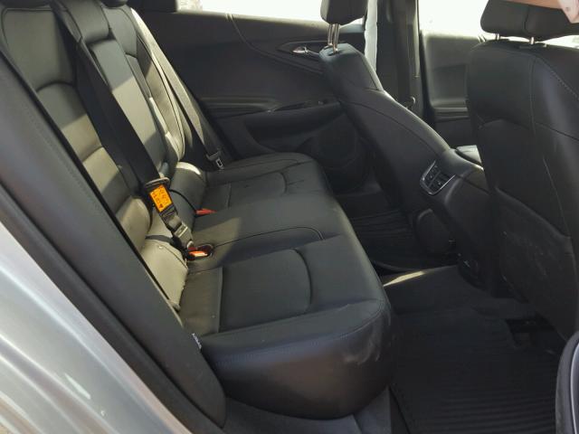 1G1ZH5SX8HF269517 - 2017 CHEVROLET MALIBU PRE 银色 照片 6