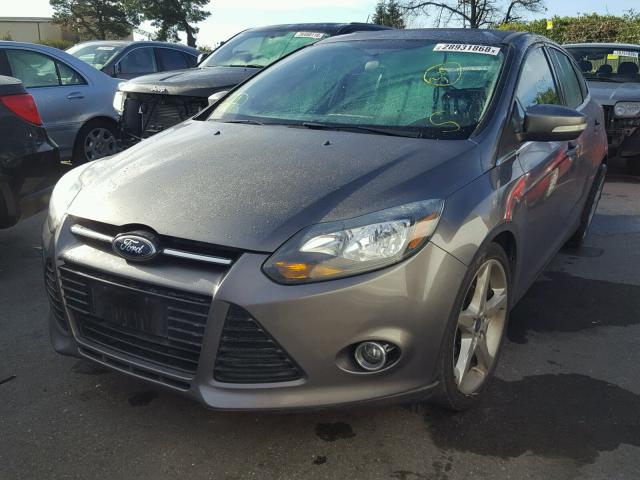 1FADP3N23DL374783 - 2013 FORD FOCUS TITA GRAY photo 2