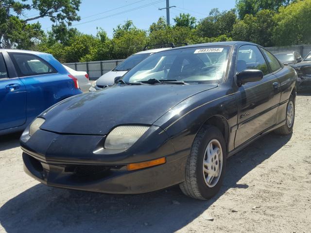 1G2JB1245W7514967 - 1998 PONTIAC SUNFIRE SE BLACK photo 2