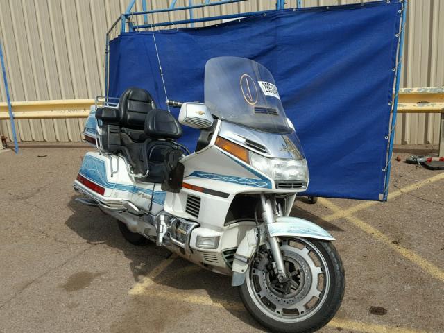 1HFSC2236VA901111 - 1997 HONDA GL1500 SE1 TWO TONE photo 1